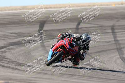 media/Jan-15-2026-Racers Edge (Thu) [[dfebeb70ab]]/3-B Group/Session 2 (Bowl Exit)/